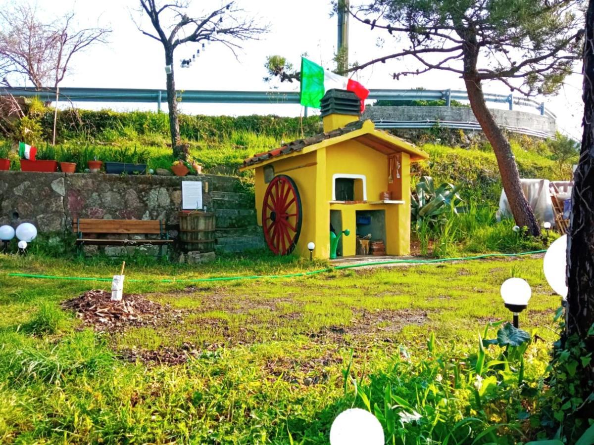 La Ginestra B&B Фосдиново Екстериор снимка
